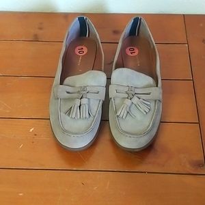 Tommy Hilfiger Beige Loafers.